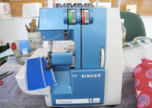シンガーミシン修理　ロックミシン14U11